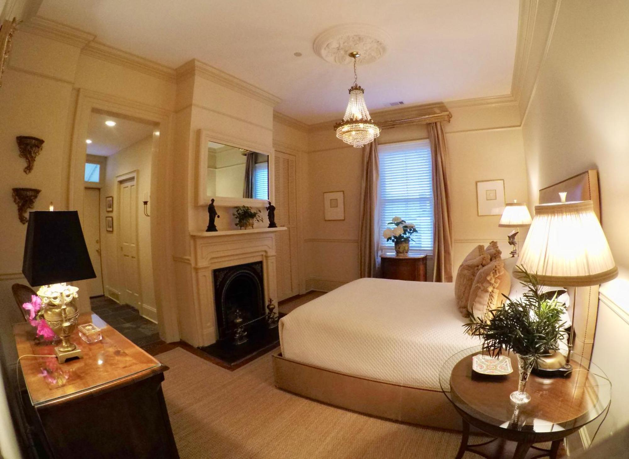 Catherine Ward House Inn Саванна Экстерьер фото